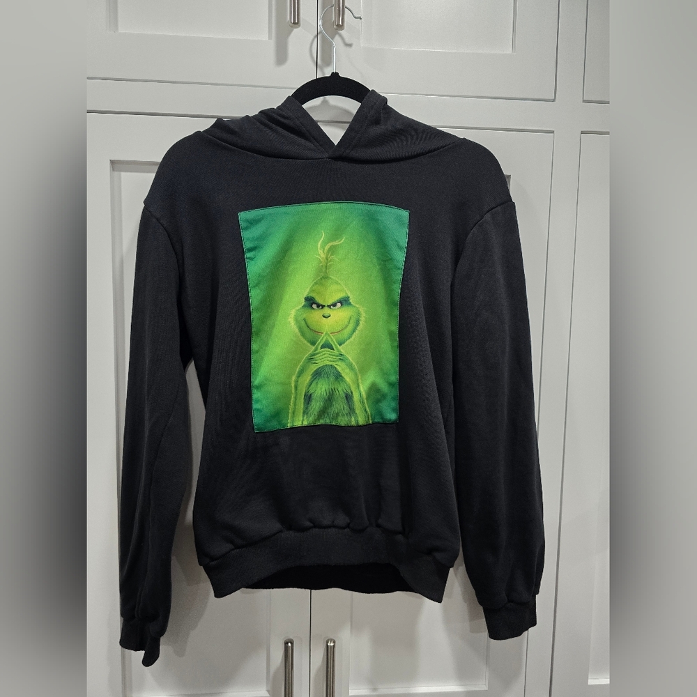 💚Unbranded Holiday Hoodie- Black Unisex